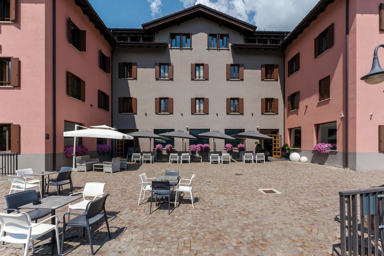 Hotel Garni Cristallo Ponte Di Legno Exterior foto